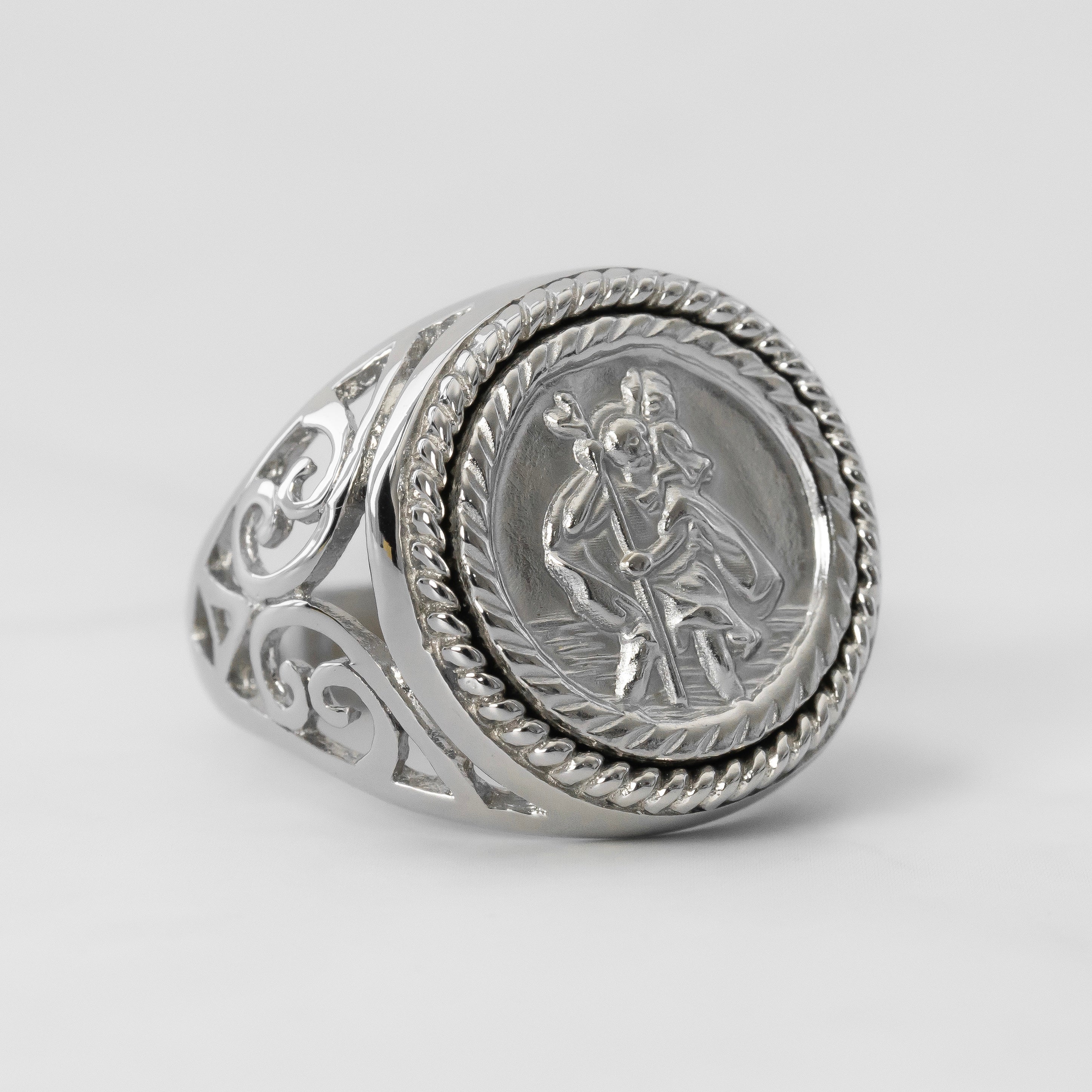 Anillo San Cristobal Plateado Victoriano Exclusivo Acero