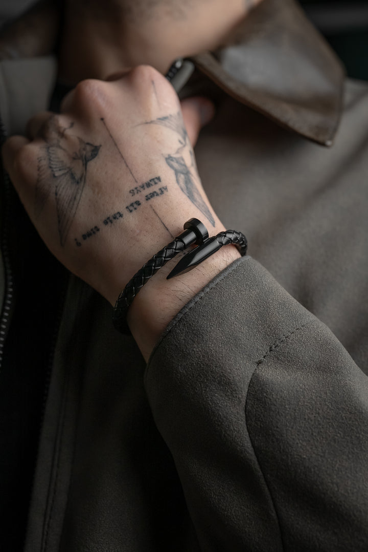 Pulsera Spike Black Genuine Leather Private Collection
