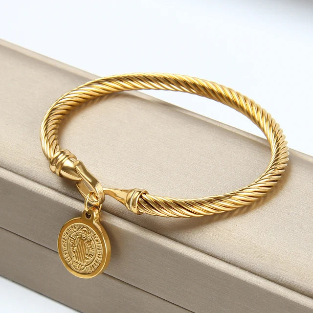 Brazalete Medalla de San Benito Electroplatinado Oro 18k
