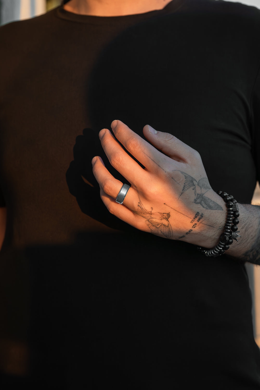 Anillo Essential Edge silver Carburo de Tungsteno