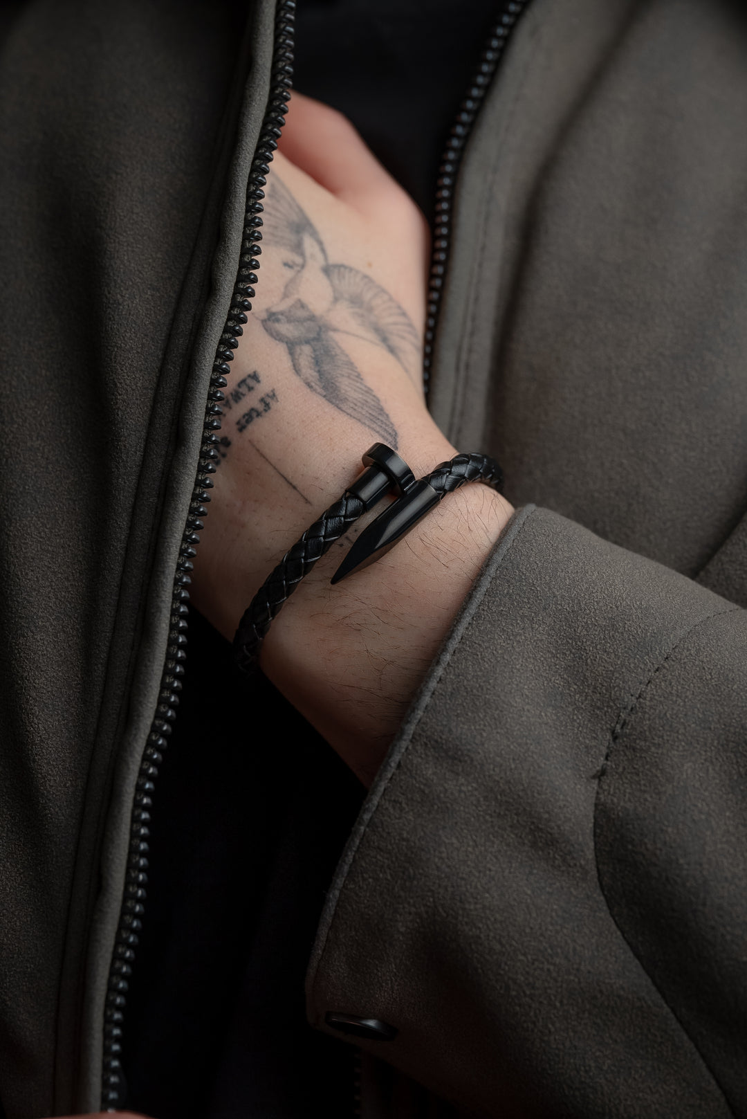 Pulsera Spike Black Genuine Leather Private Collection