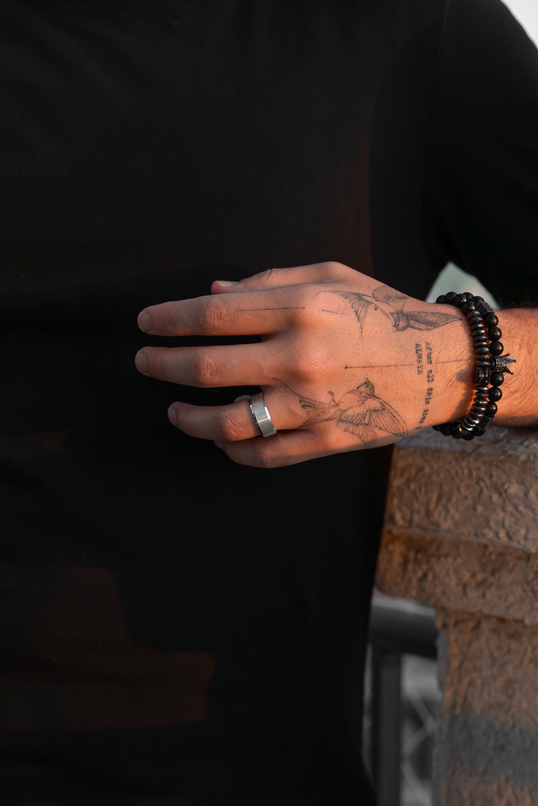 Anillo Essential Edge silver Carburo de Tungsteno