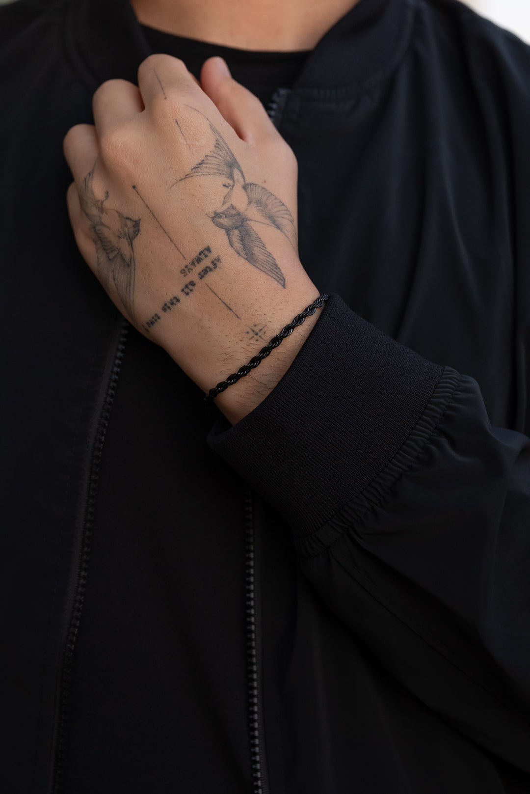 Brazalete Twisted Tourbillon Black SS316L