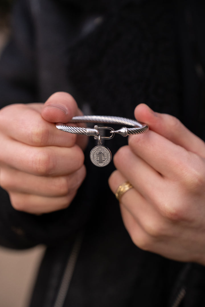 Brazalete Medalla de San Benito Silver