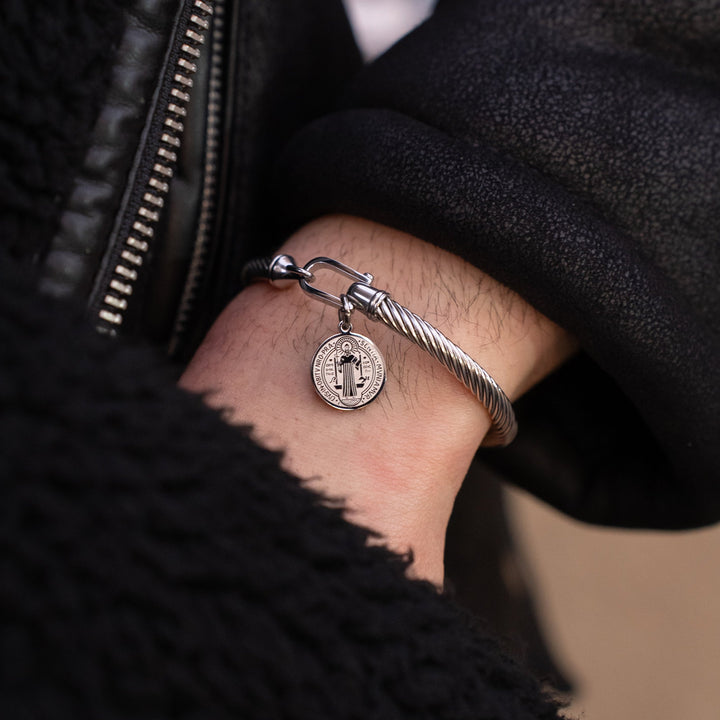 Brazalete Medalla de San Benito Silver