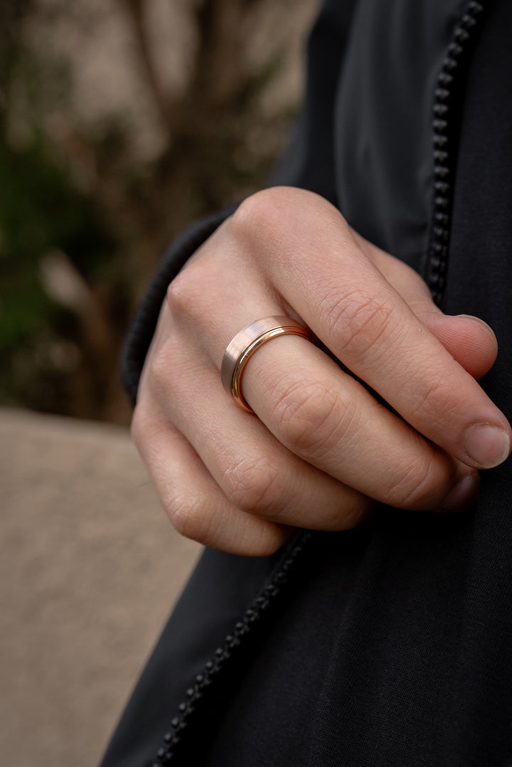 Anillo Essential Strong Gold Rose Carburo de Tungsteno