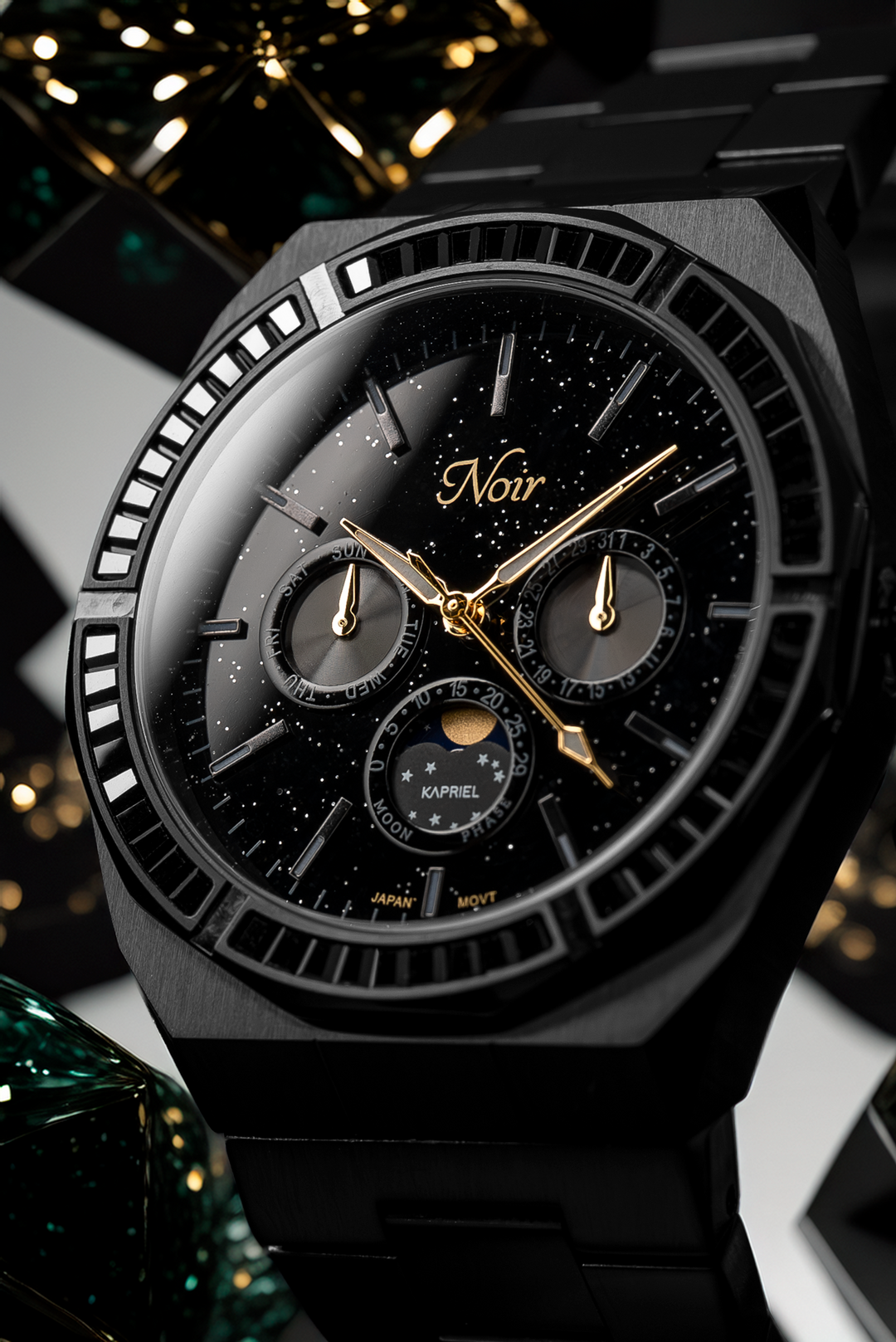 Kapriel Noir Moon Phase