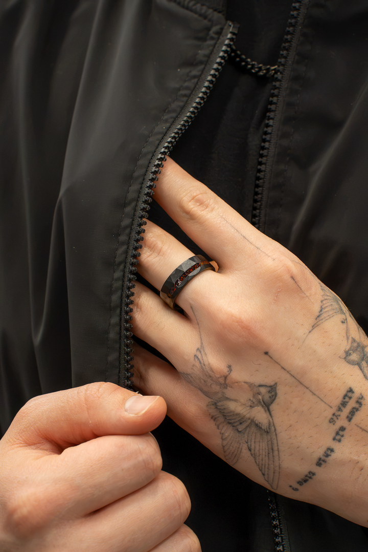 Anillo Diamond Trench Blood Carburo de Tungsteno