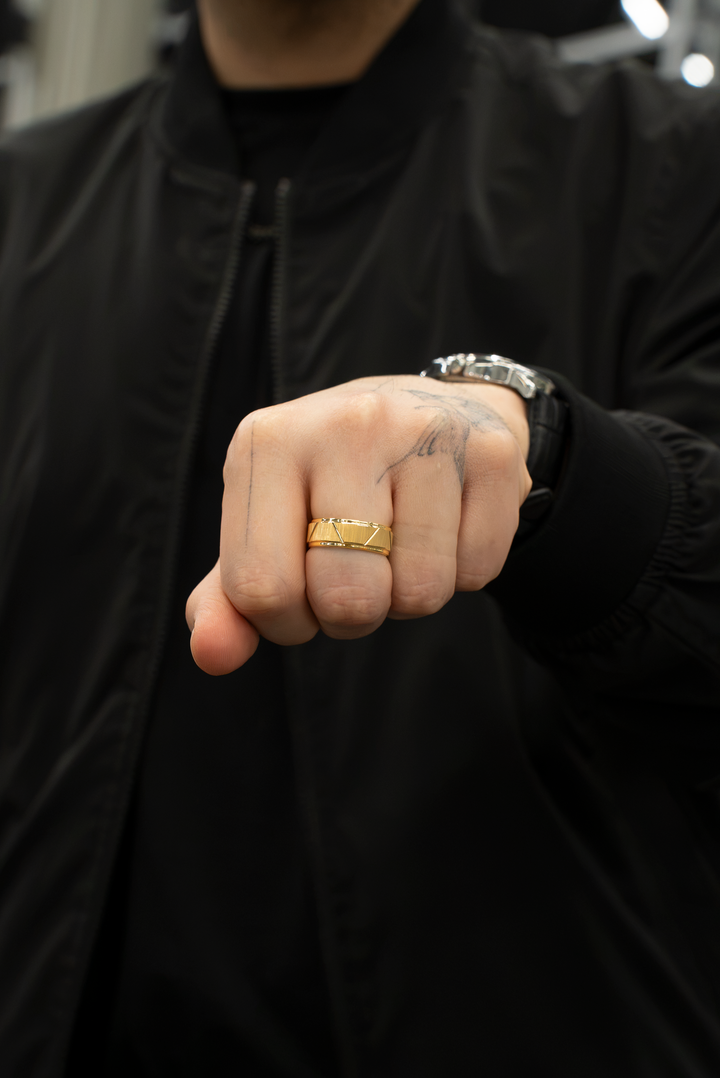 Anillo Gold Empire Carburo de Tungsteno