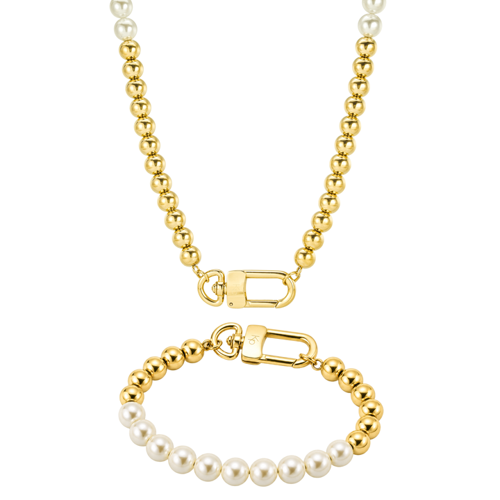 Pearls and Gold Set