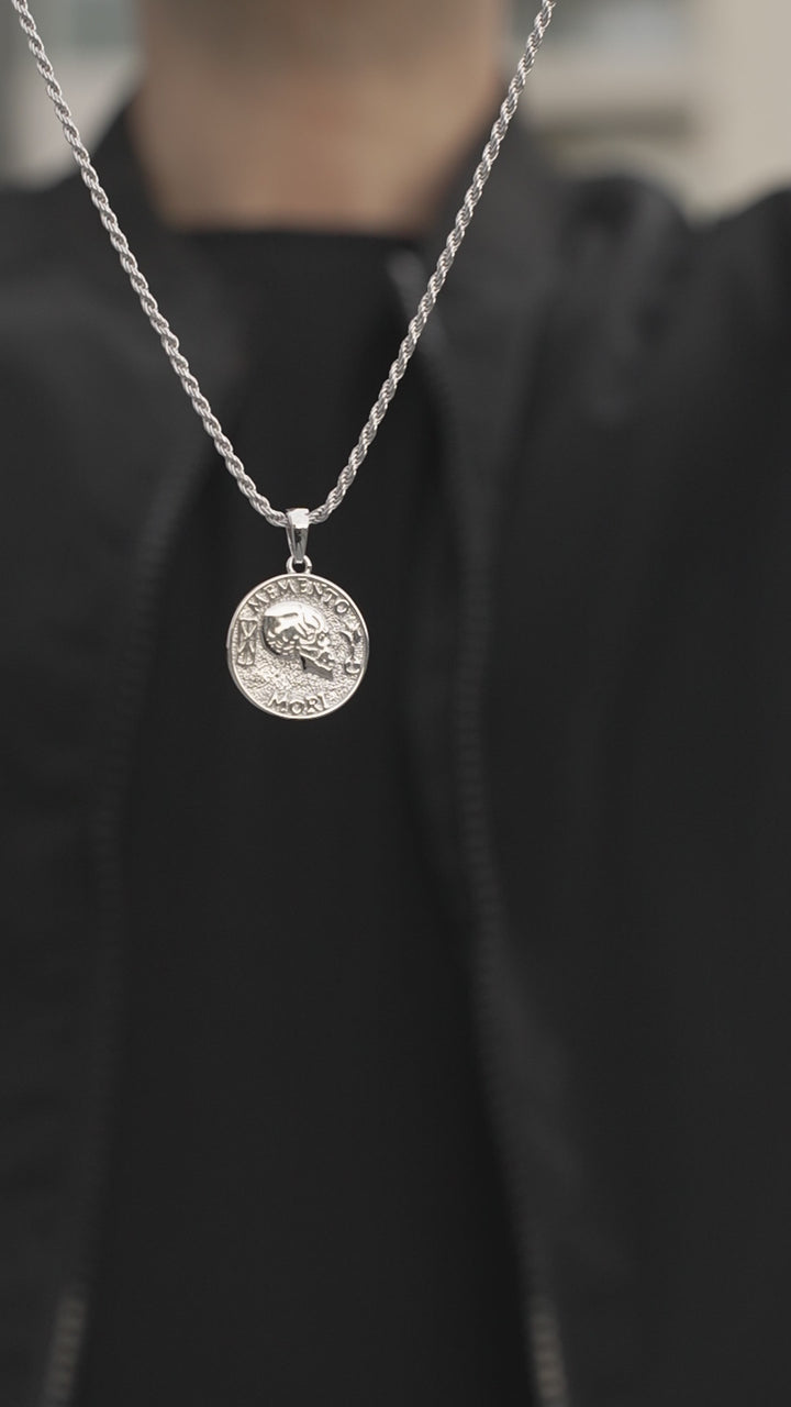 Collar Memento Mori Plata 925 Premium