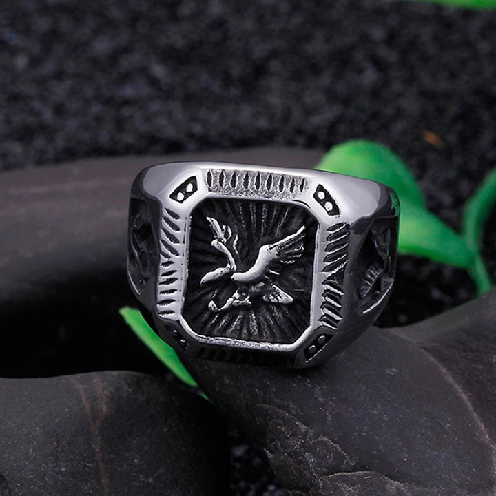 Anillo Eagle