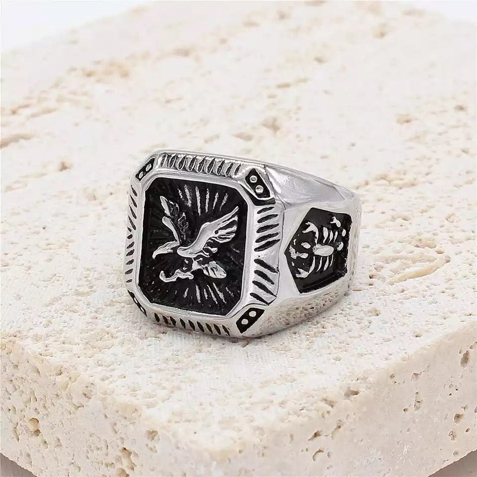 Anillo Eagle