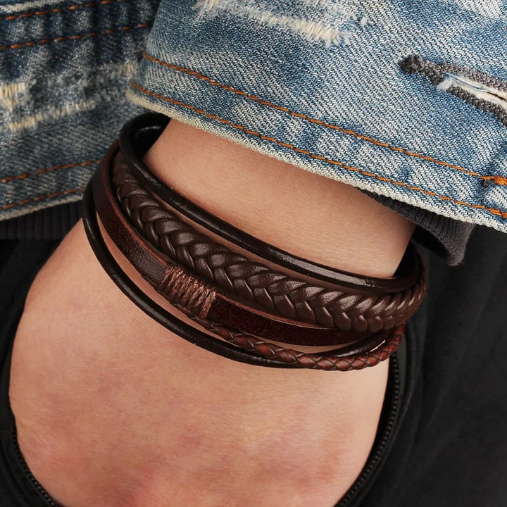 Pulsera Cuero Essential Leather Brown